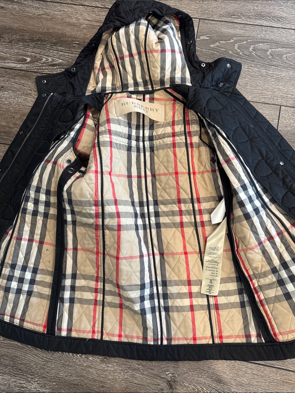 Burberry Black Quilted Jacket with Beige Nova Check Lining